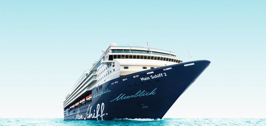Passagier während der Jungfernfahrt von Mein Schiff Herz gerettet