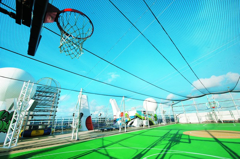 Norwegian Epic-Basketballfeld
