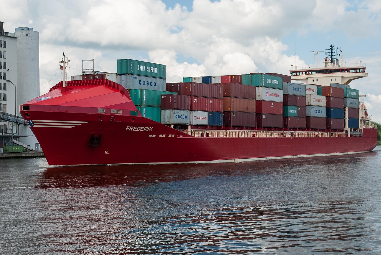 Reinigung von Containerschiffen