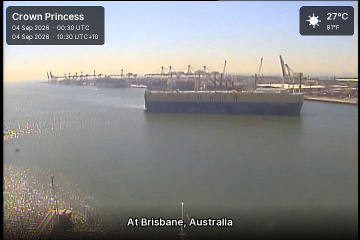 A live picture from the bridge of the Crown Princess